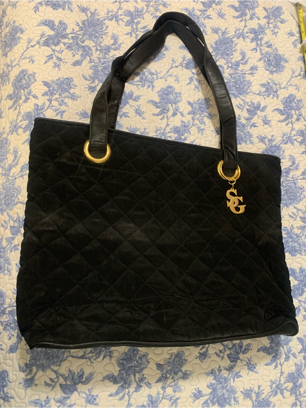 Susan Graver Black Quilted Tote With Gold Sg Charm